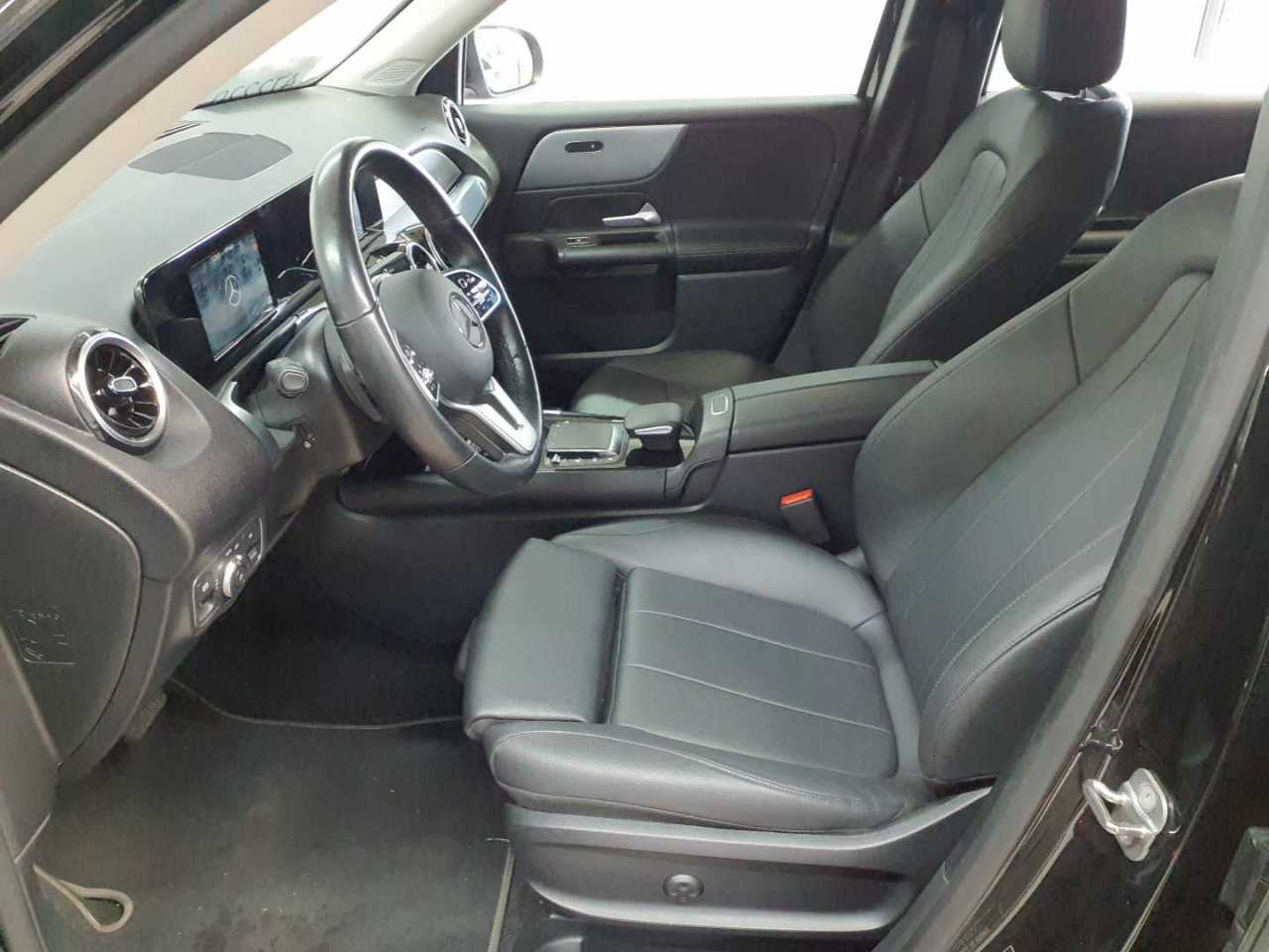 Mercedes-Benz GLB 200 d 8G-DCT Style 8