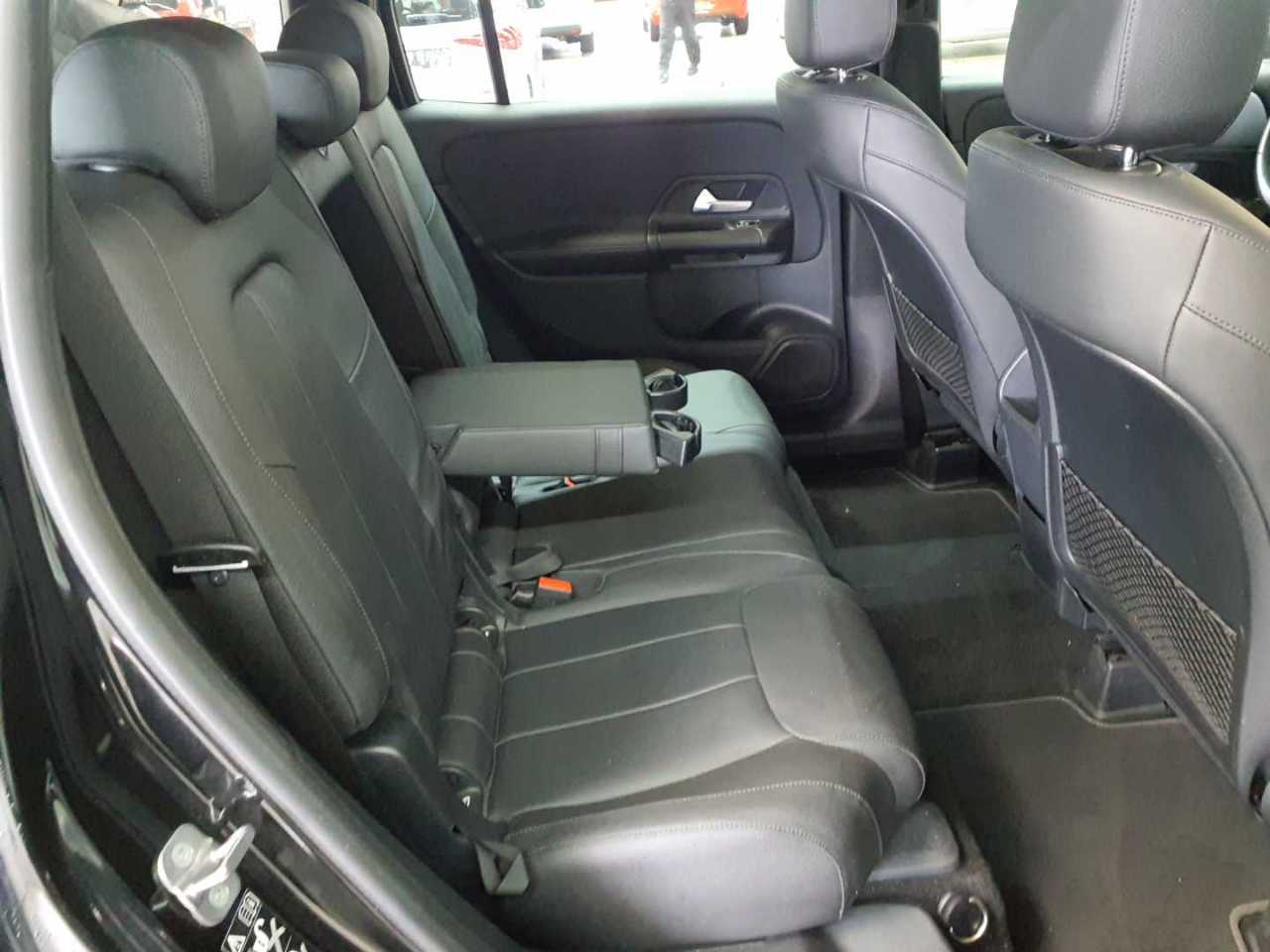 Mercedes-Benz GLB 200 d 8G-DCT Style 13
