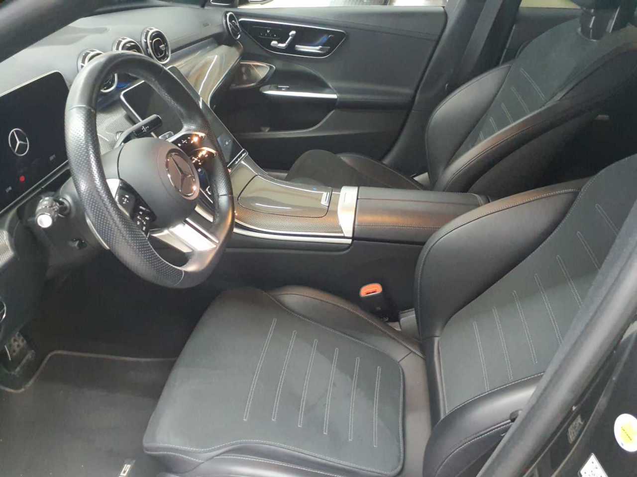 Mercedes-Benz C 300 e T 9G-TRONIC AMG Line 7