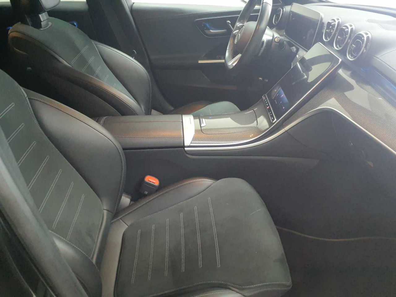 Mercedes-Benz C 300 e T 9G-TRONIC AMG Line 8
