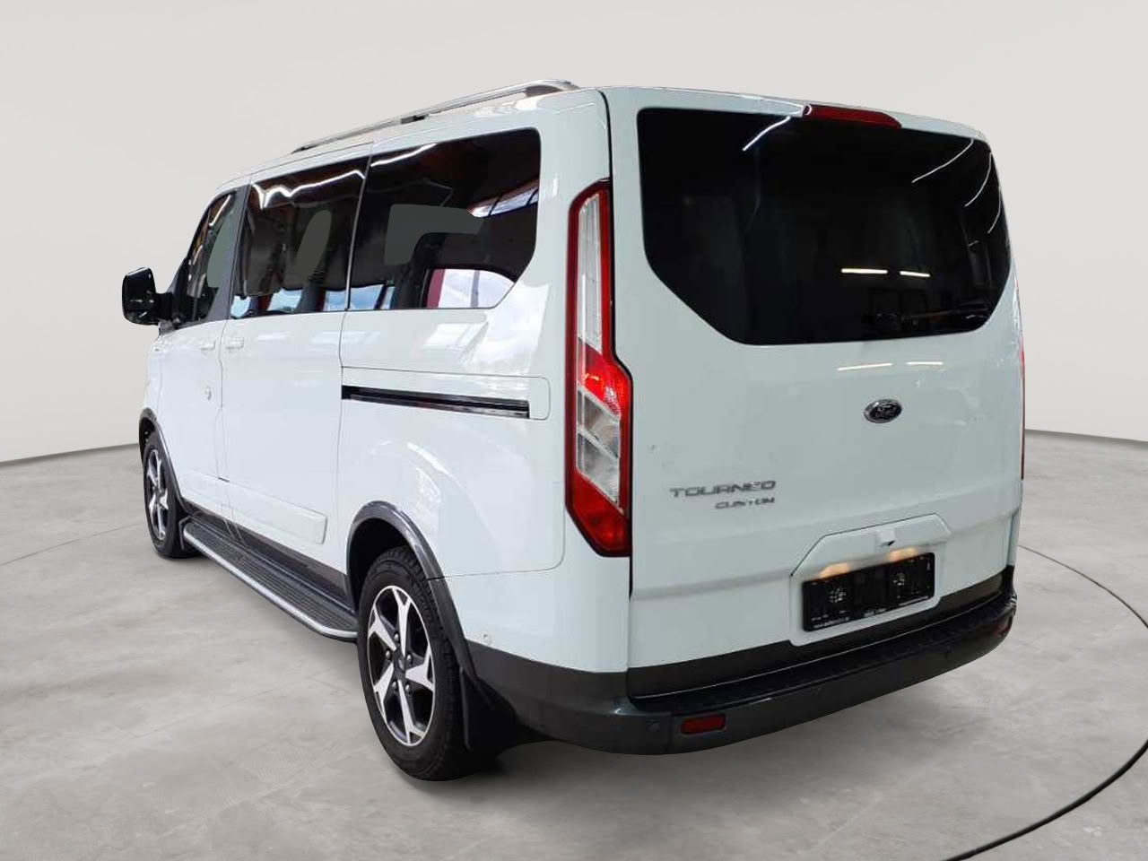 Ford Tourneo Custom 320 L1H1 VA Autm. Active 5