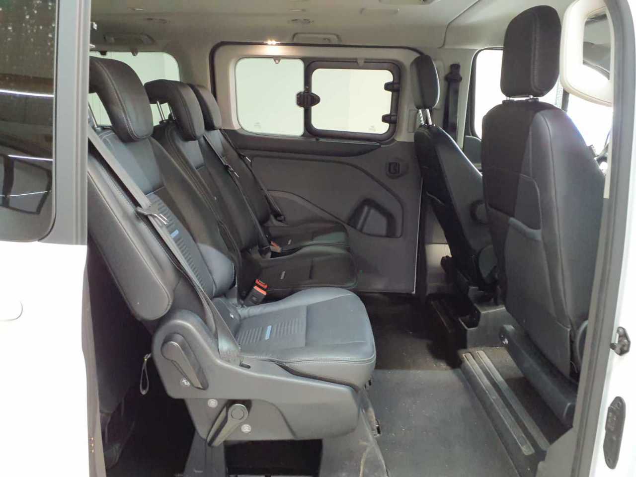 Ford Tourneo Custom 320 L1H1 VA Autm. Active 13