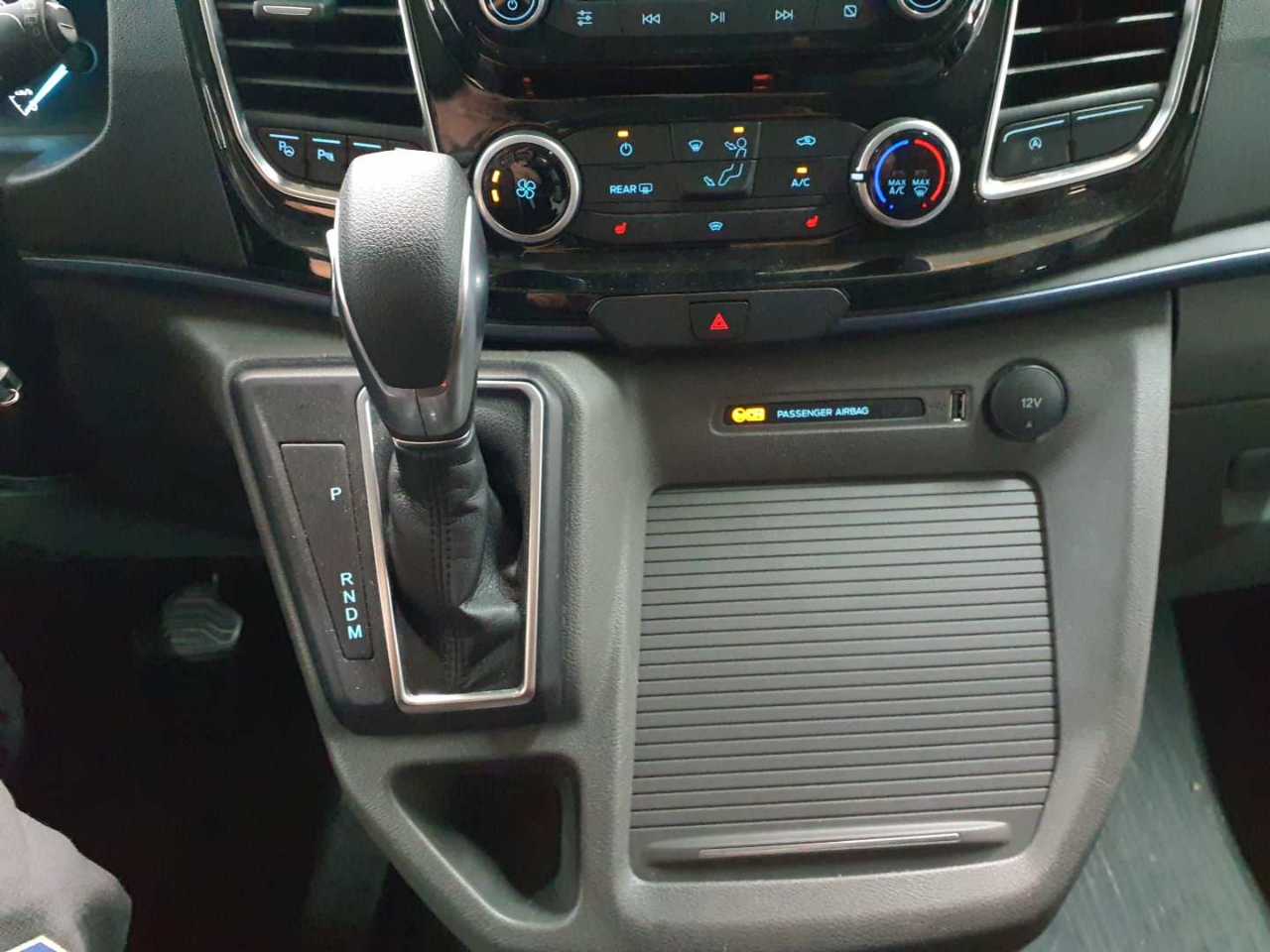 Ford Tourneo Custom 320 L1H1 VA Autm. Active 10