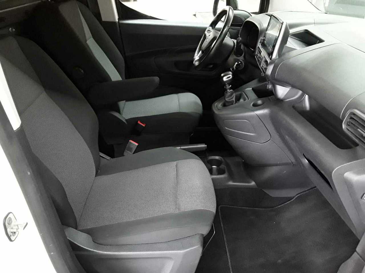 Opel Combo Cargo 1.5 D 8