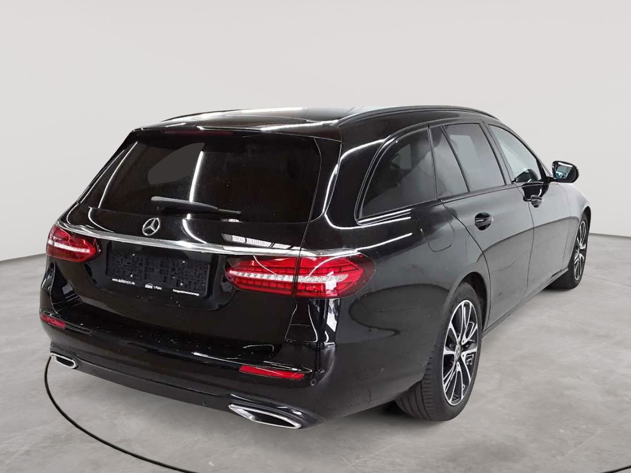 Mercedes-Benz E 400 d 4Matic T 9G-TRONIC Exclusive 4