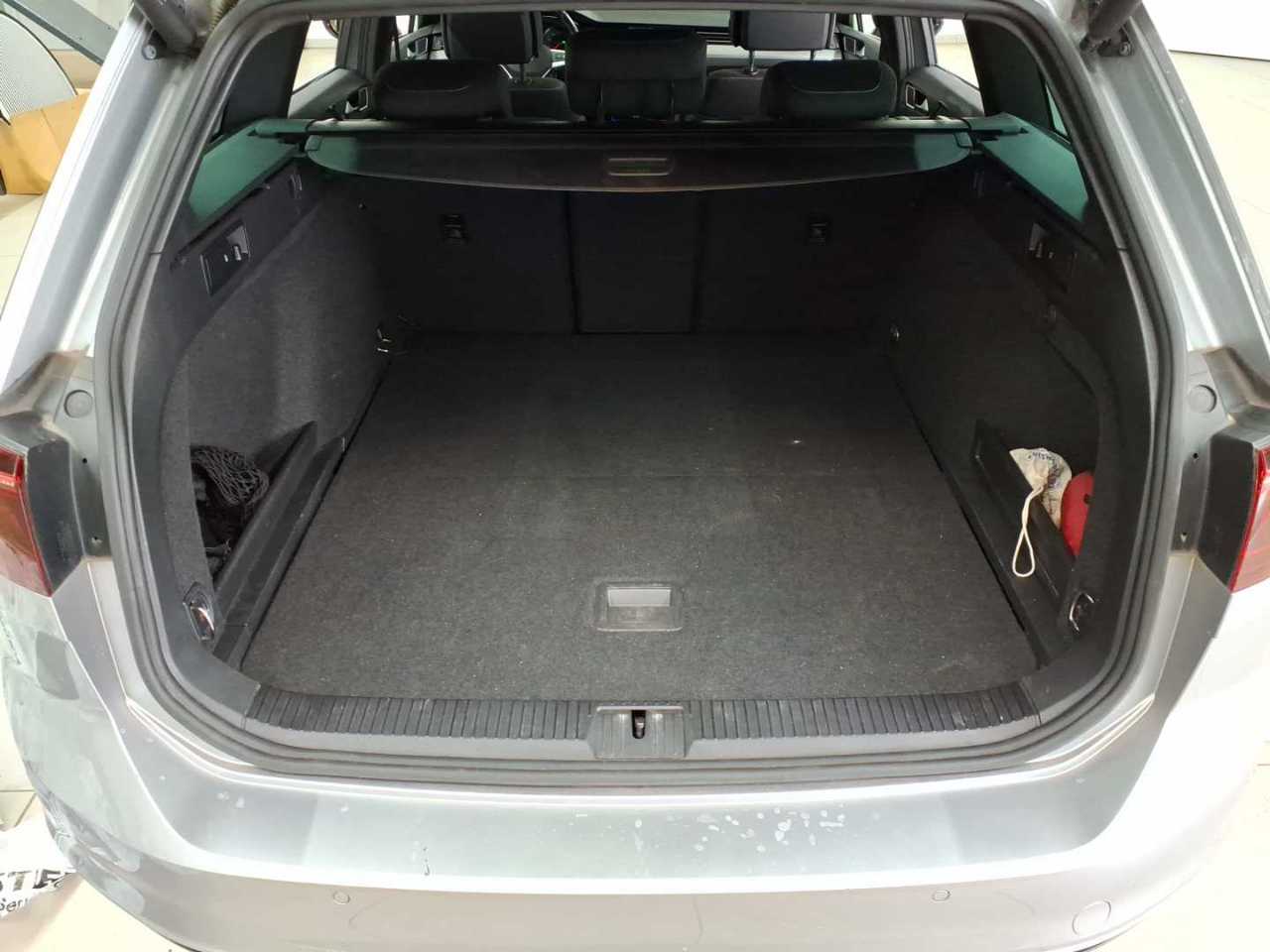 Vw Passat Variant 2.0 TDI SCR DSG Business 15