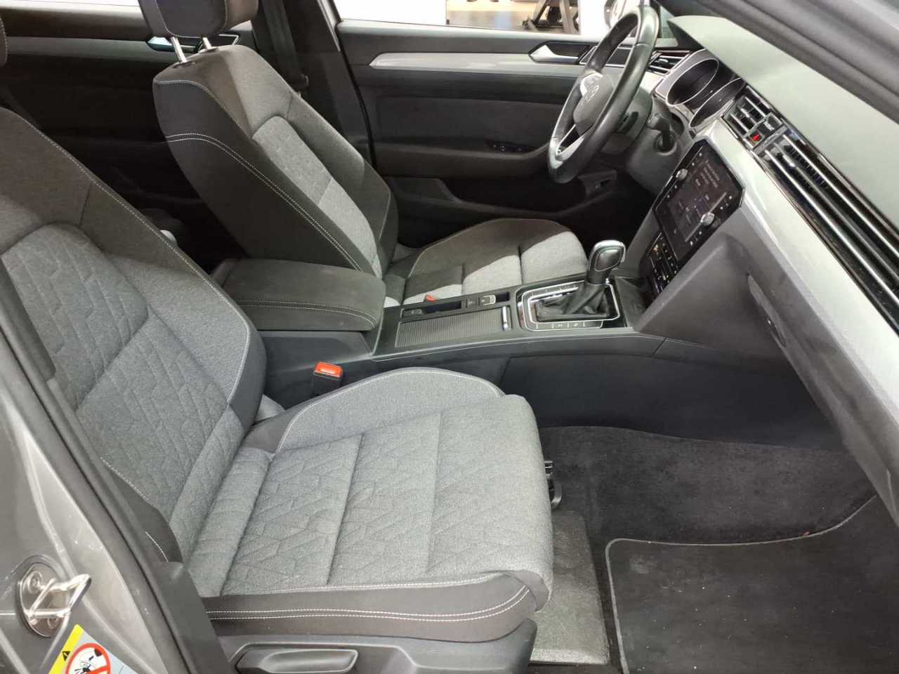 Vw Passat Variant 2.0 TDI SCR DSG Business 8