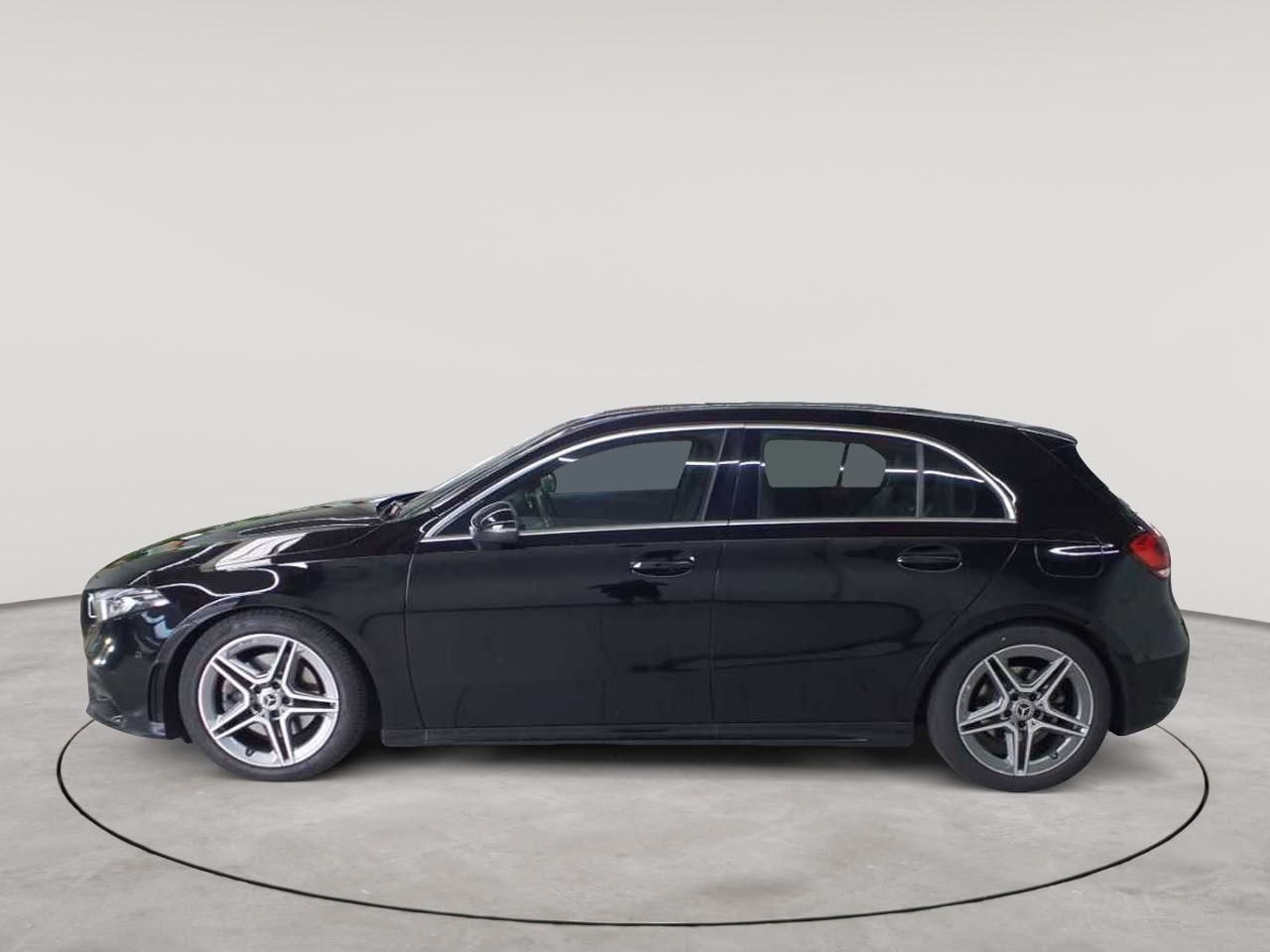 Mercedes-Benz A 220 d 4Matic 8G-DCT Advanced AMG Line 6