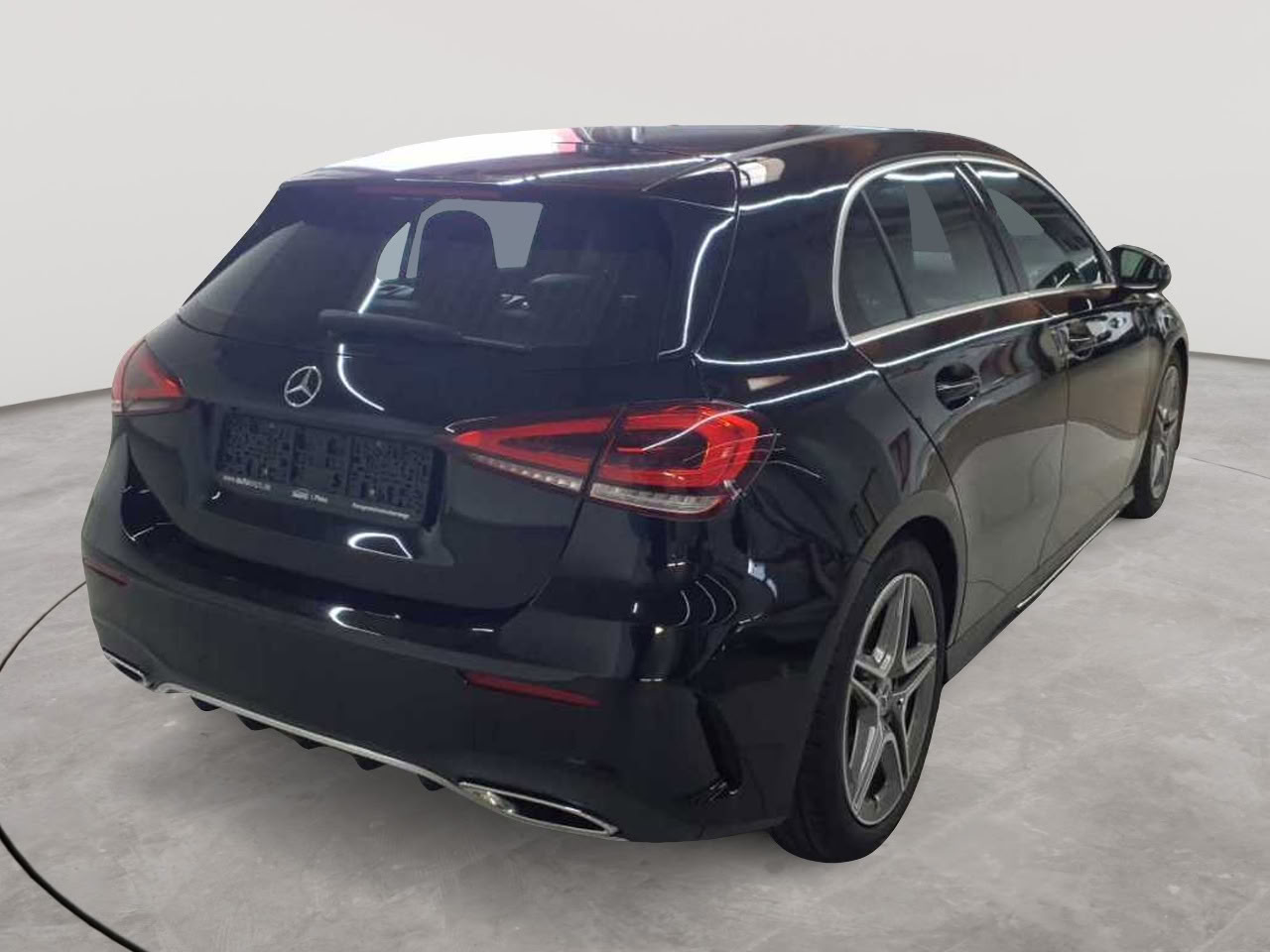 Mercedes-Benz A 220 d 4Matic 8G-DCT Advanced AMG Line 4