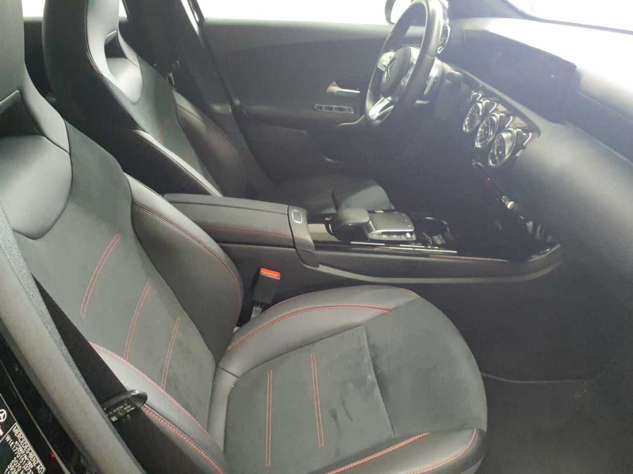 Mercedes-Benz A 220 d 4Matic 8G-DCT Advanced AMG Line 8