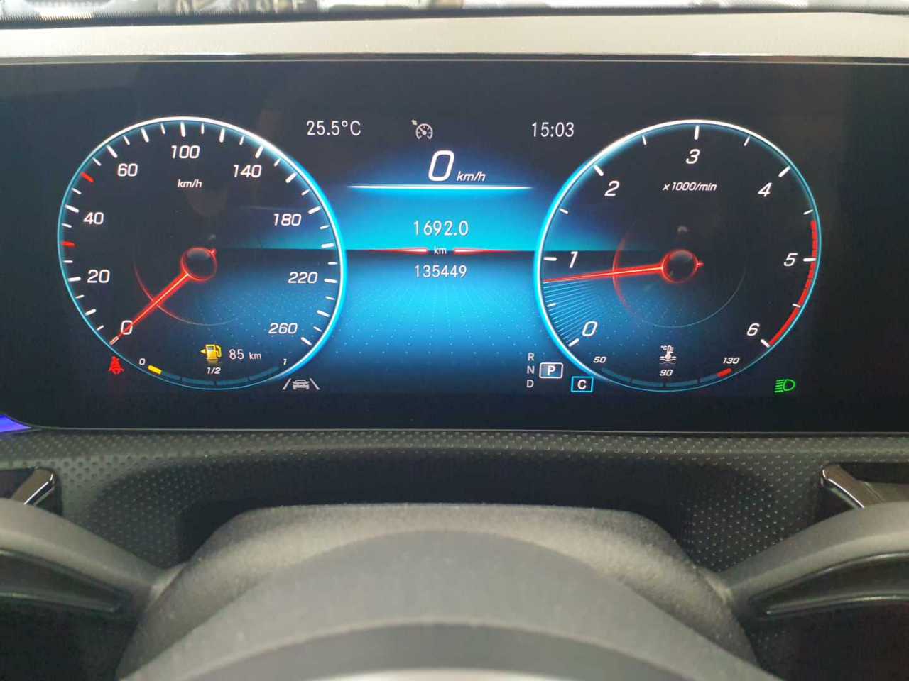 Mercedes-Benz A 220 d 4Matic 8G-DCT Advanced AMG Line 11