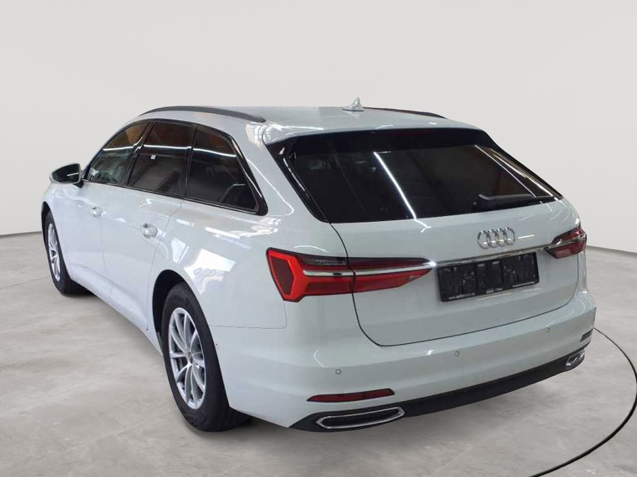 Audi A6 Avant 40 TDI S tronic 5