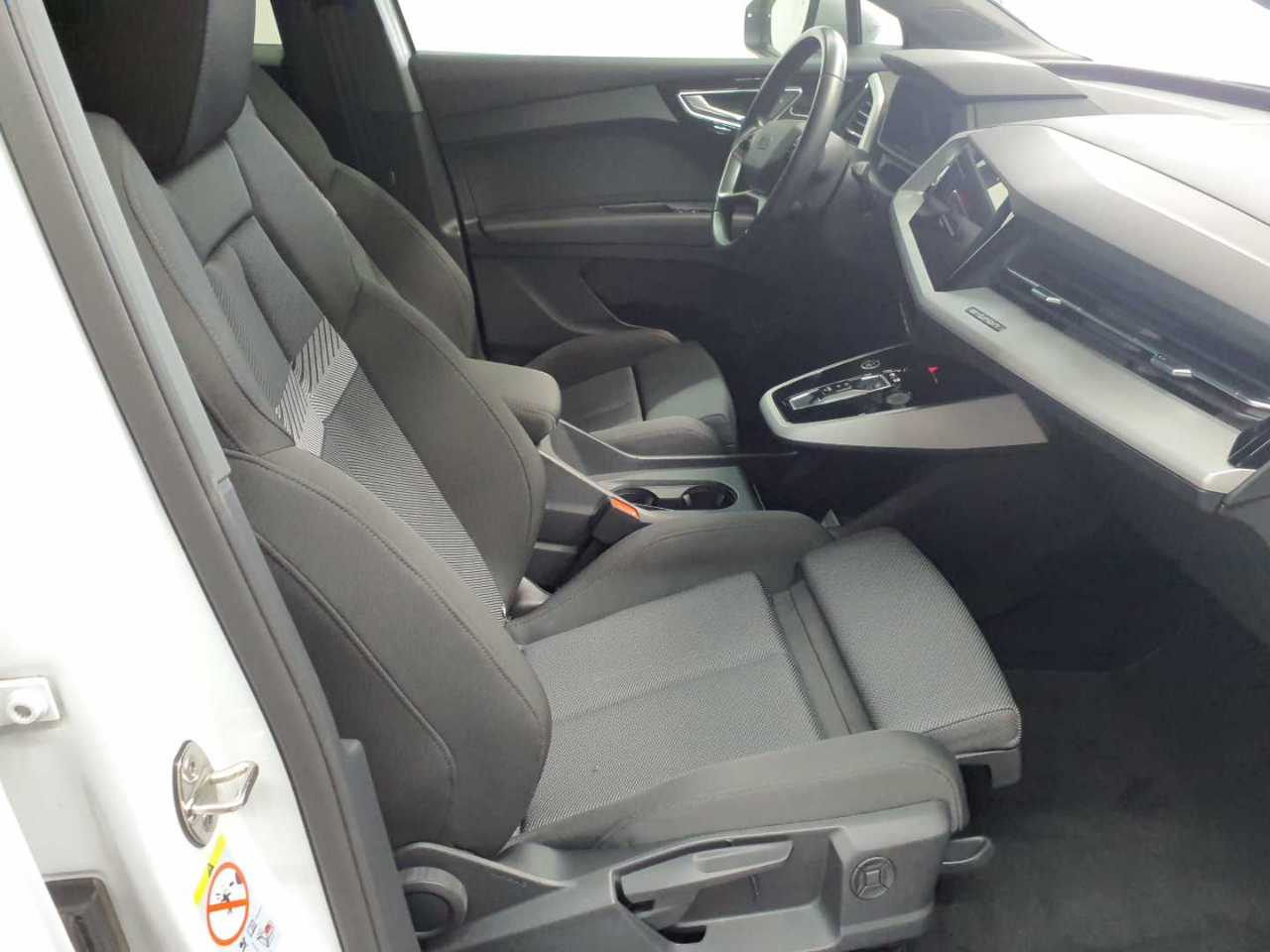Audi Q4 e-tron 40 Sportback 8