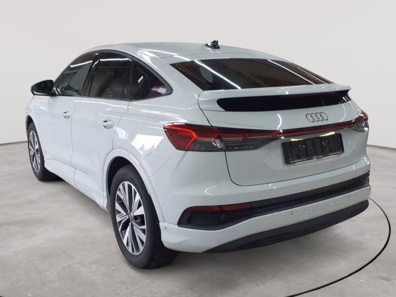 Audi Q4 e-tron 40 Sportback 5