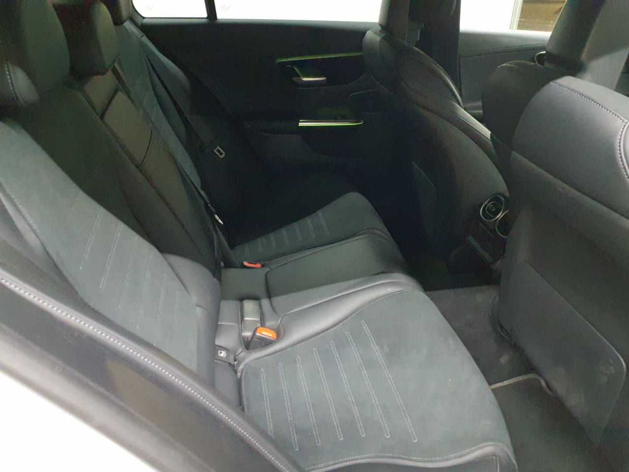 Mercedes-Benz C 220 d T 9G-TRONIC AMG Line 14