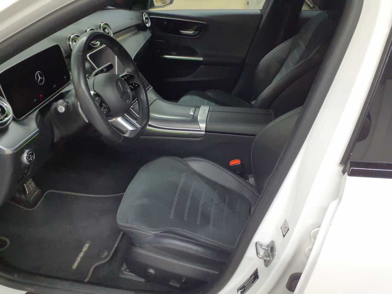 Mercedes-Benz C 220 d T 9G-TRONIC AMG Line 7