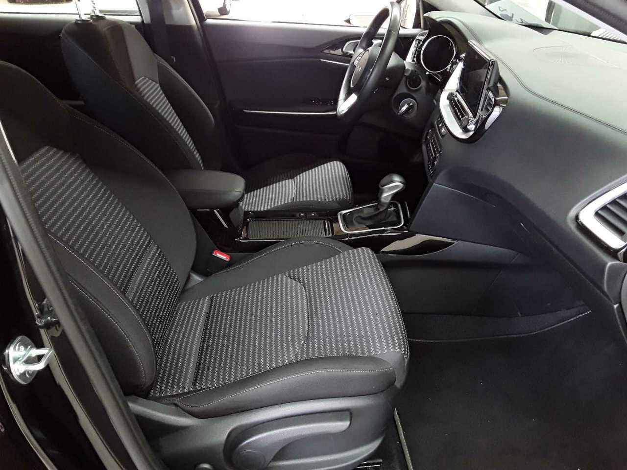 Kia Ceed SW 1.5 T-GDI DCT7 OPF Spirit 8