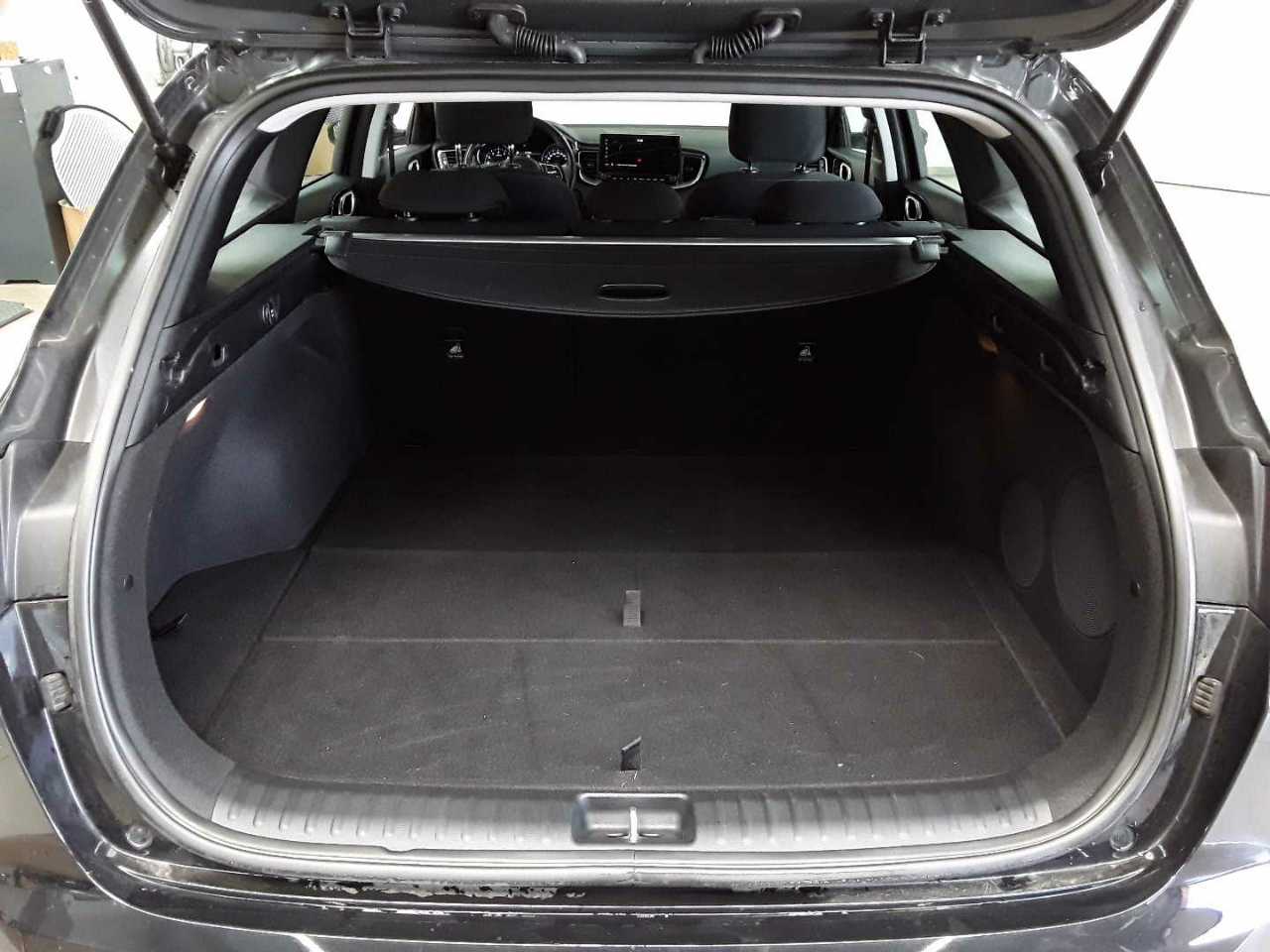 Kia Ceed SW 1.5 T-GDI DCT7 OPF Spirit 15