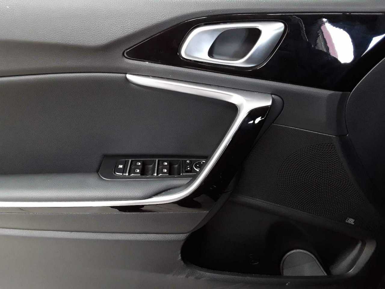Kia Ceed SW 1.5 T-GDI DCT7 OPF Spirit 16