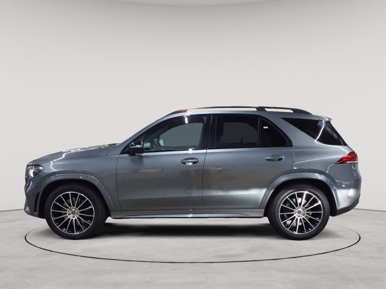 Mercedes-Benz GLE 300 d 4Matic 9G-TRONIC AMG Line 6