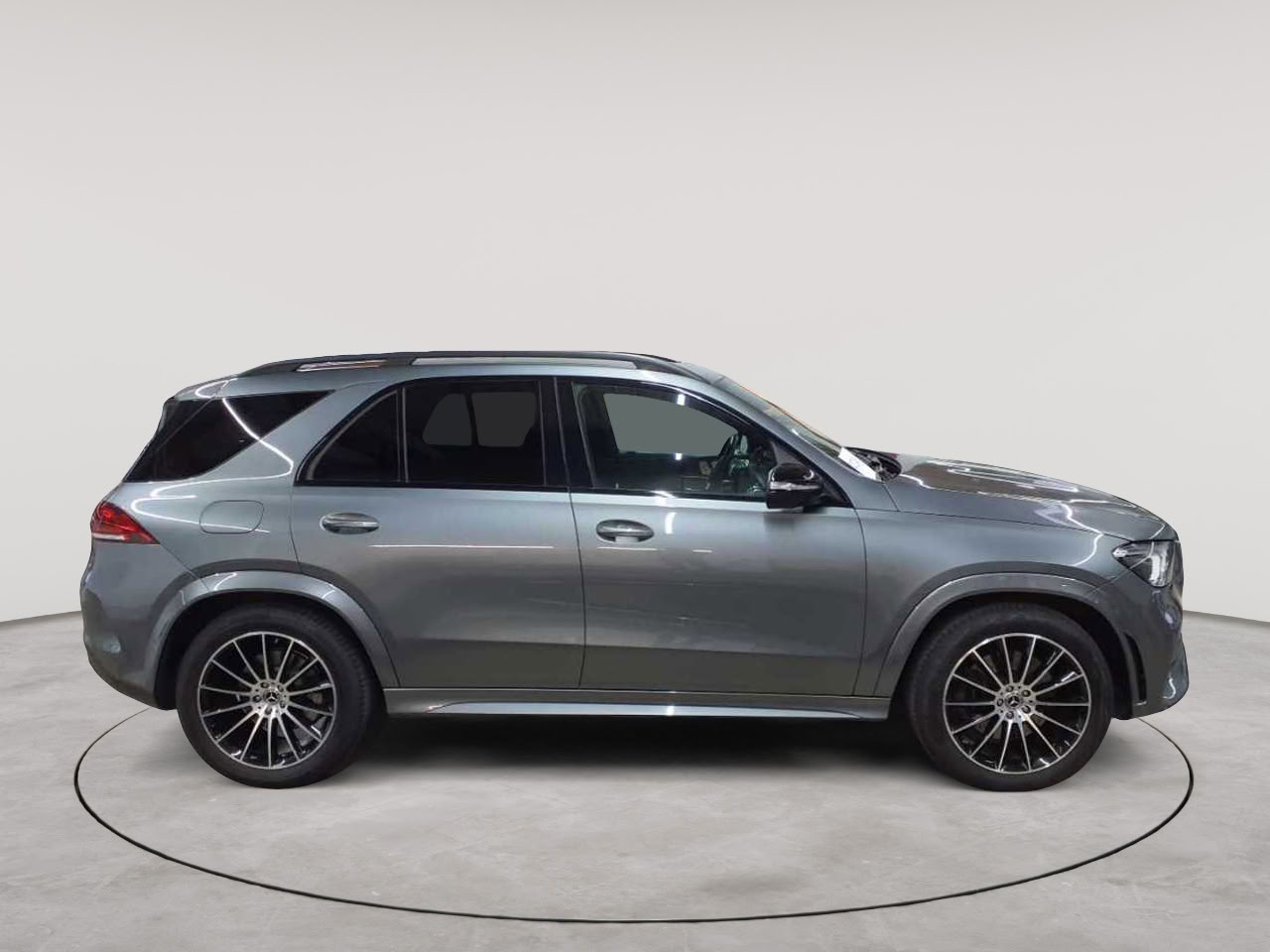 Mercedes-Benz GLE 300 d 4Matic 9G-TRONIC AMG Line 3