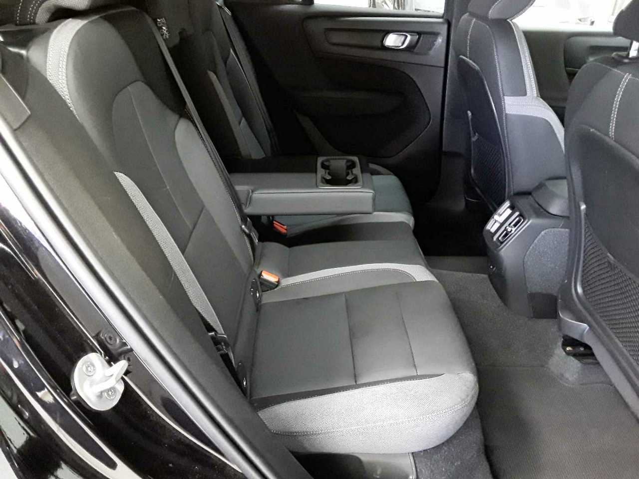 Volvo XC40 Recharge 82 kWh Single M. Extended Range RWD Ultimate 14