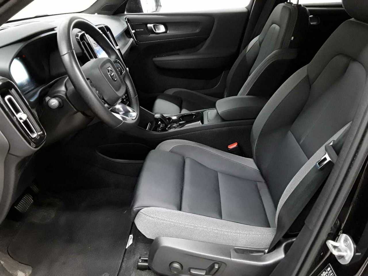Volvo XC40 Recharge 82 kWh Single M. Extended Range RWD Ultimate 7