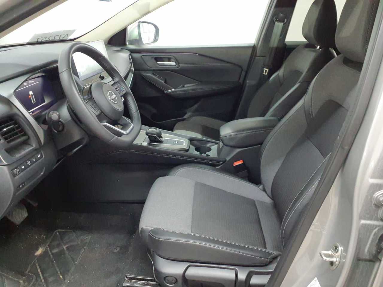 Nissan Qashqai 1.3 DIG-T MHEV Xtronic N-Connecta 8