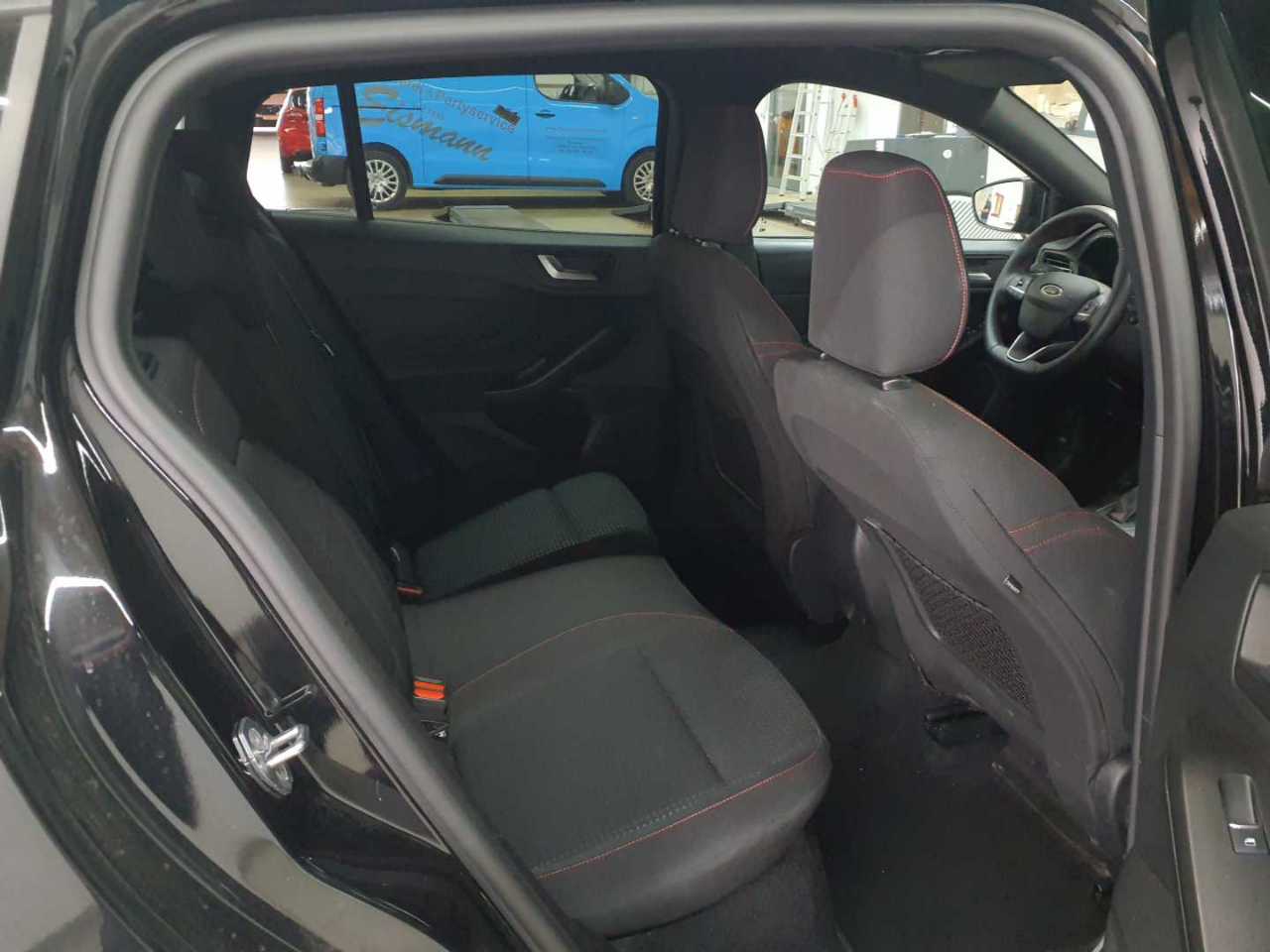 Ford Focus Turnier 1.0 EcoBoost Hybrid Aut. ST-LINE 14