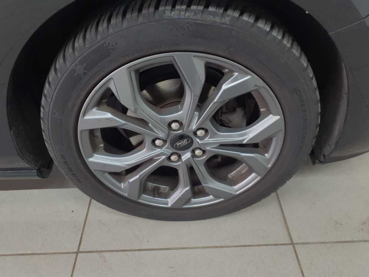 Ford Focus Turnier 1.0 EcoBoost Hybrid Aut. ST-LINE 16