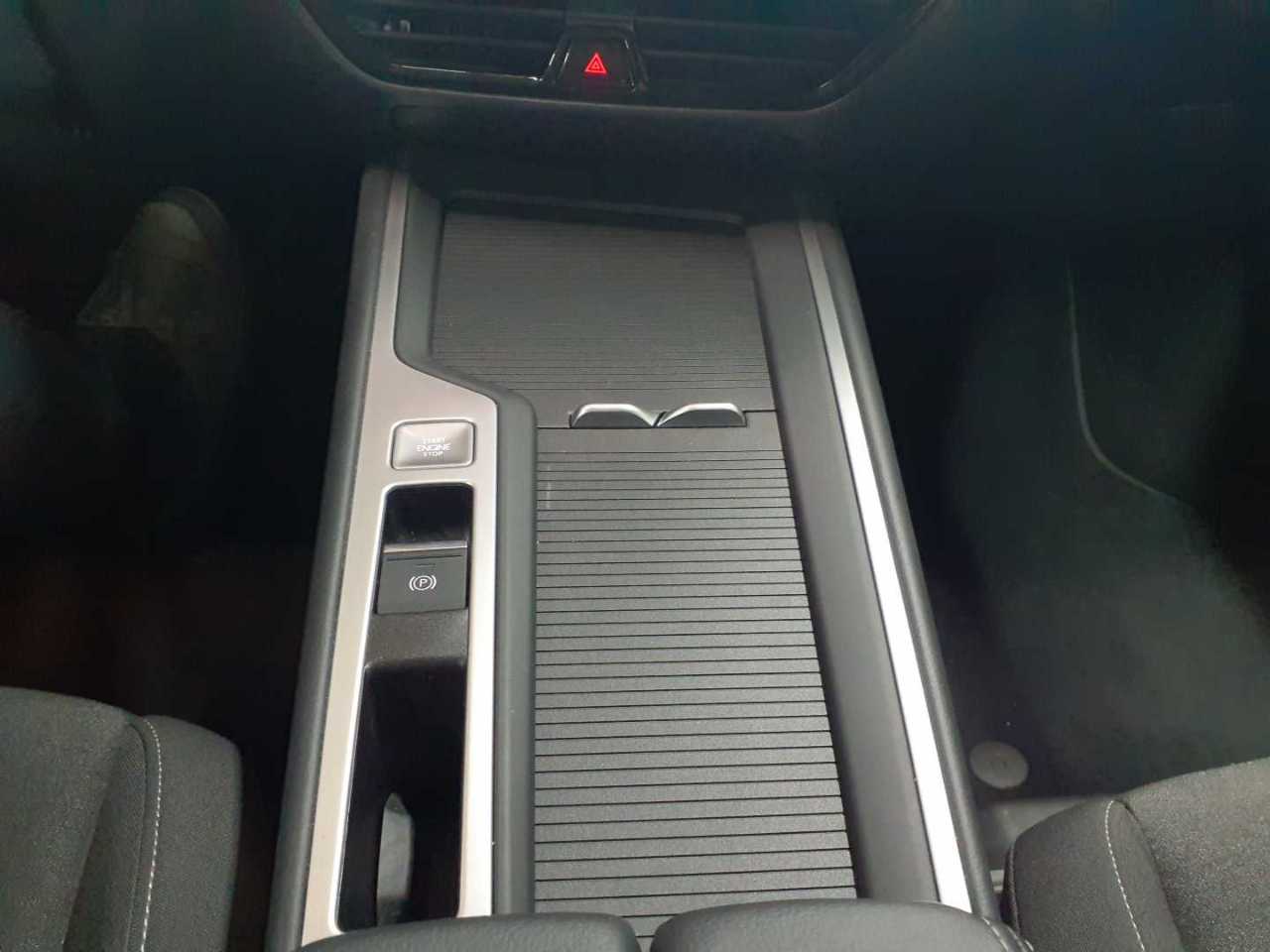 Vw Passat Variant 1.5 e-TSI OPF DSG 10