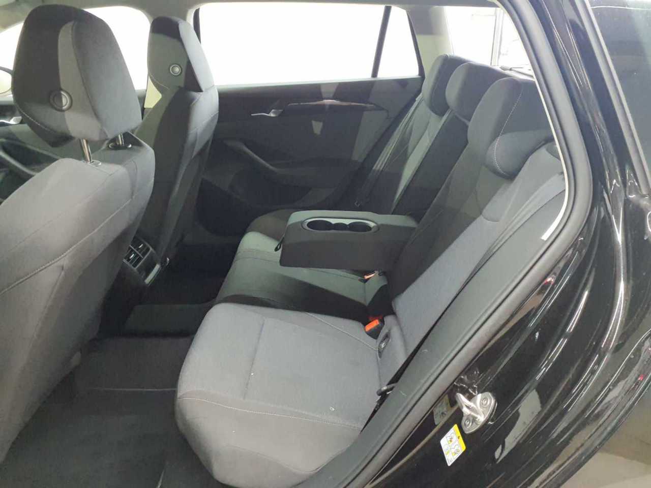 Vw Passat Variant 1.5 e-TSI OPF DSG 14