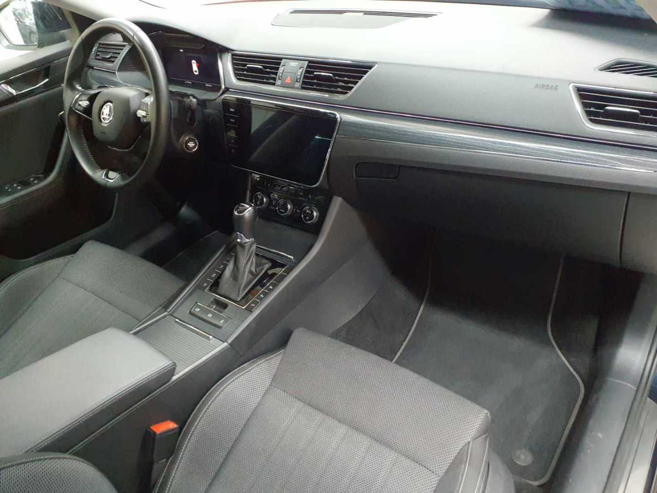 Skoda Superb Combi 1.4 TSI iV DSG Style 9