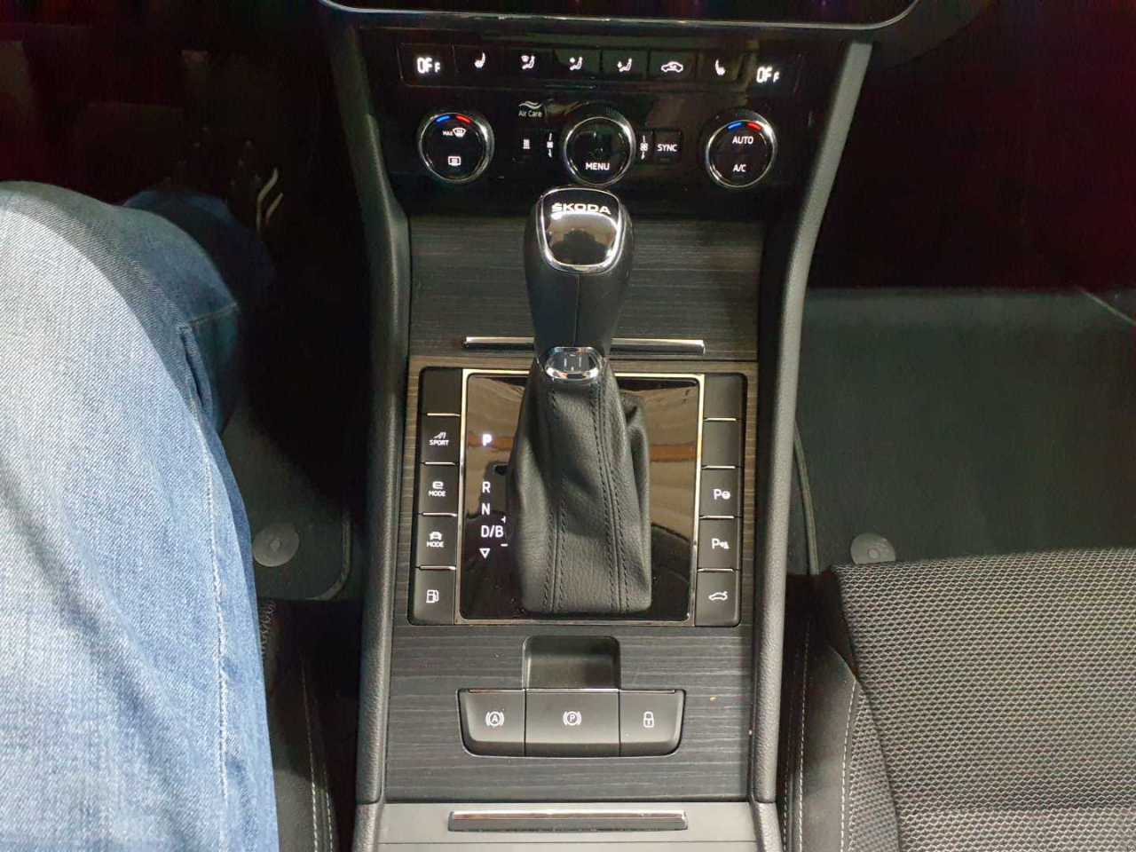 Skoda Superb Combi 1.4 TSI iV DSG Style 10
