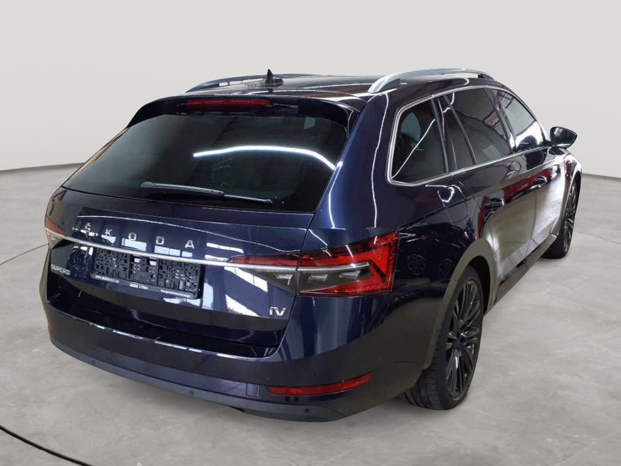 Skoda Superb Combi 1.4 TSI iV DSG Style 4