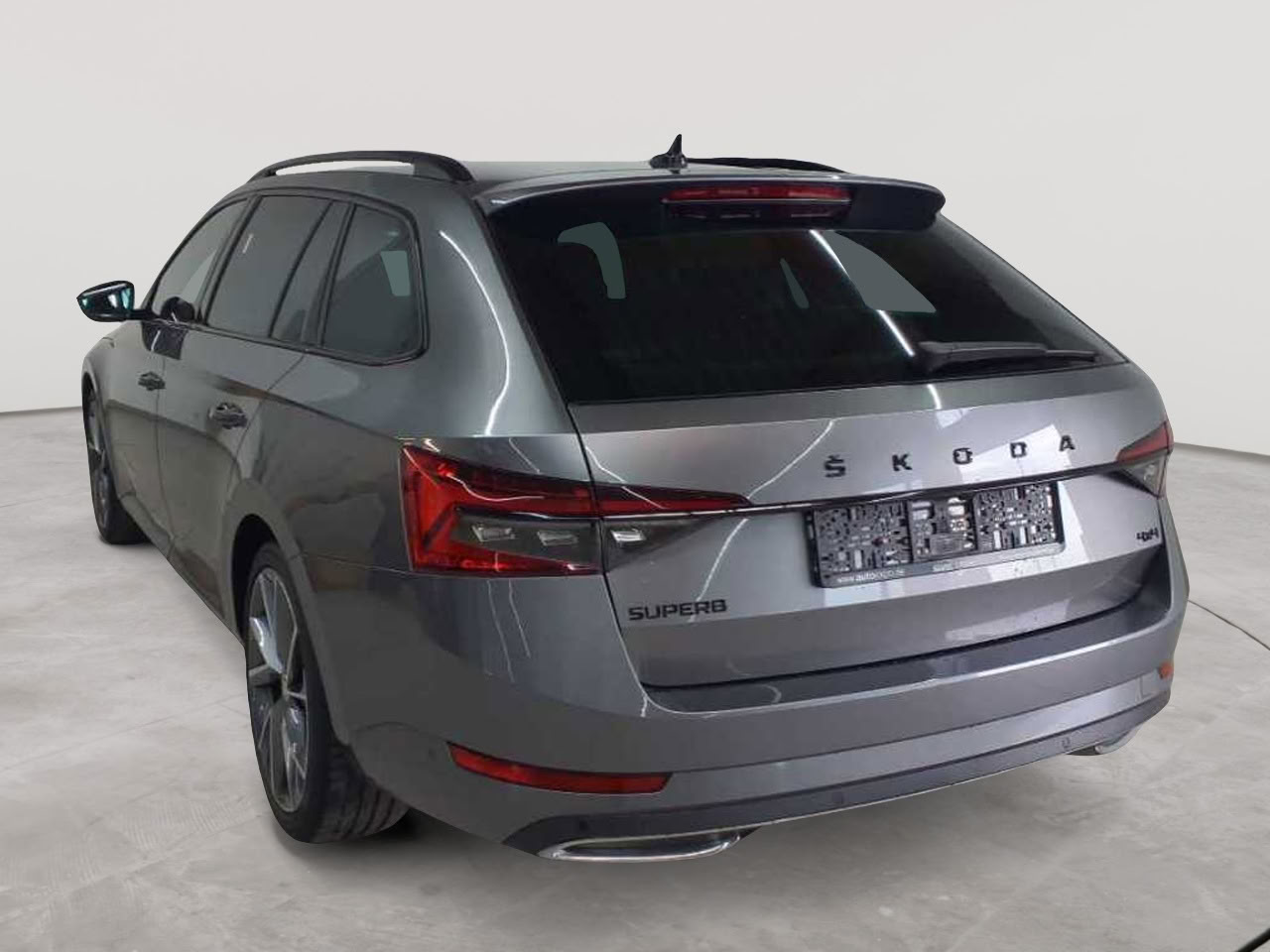 Skoda Superb Combi 2.0 TDI 4x4 DSG Sportline 5