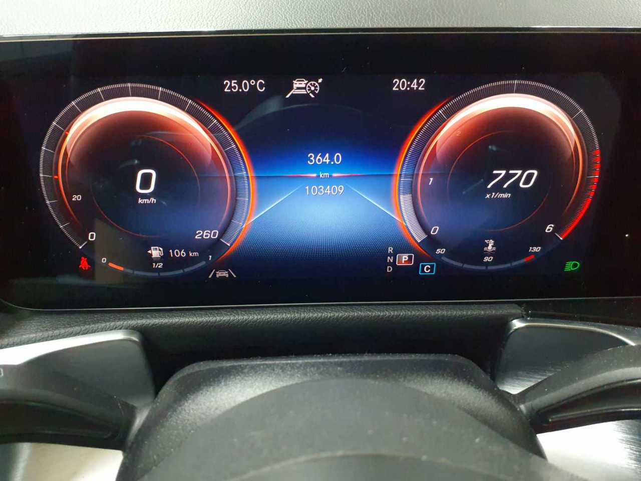 Mercedes-Benz GLB 220 d 4Matic 8G-DCT AMG Line 11