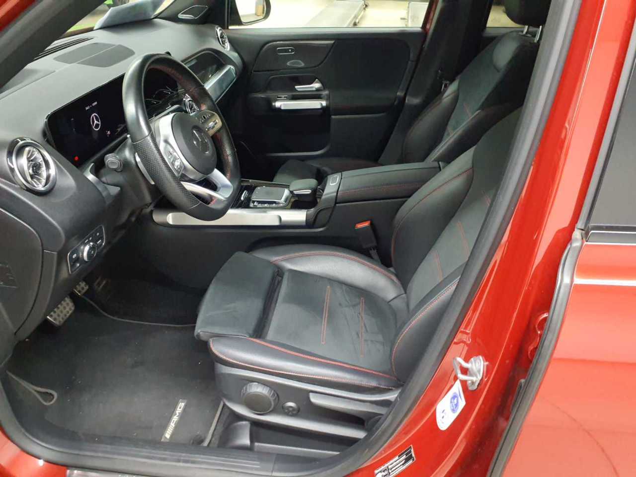 Mercedes-Benz GLB 220 d 4Matic 8G-DCT AMG Line 7