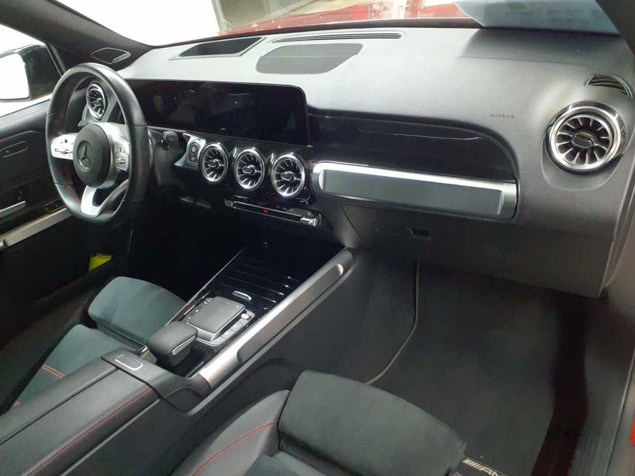 Mercedes-Benz GLB 220 d 4Matic 8G-DCT AMG Line 9