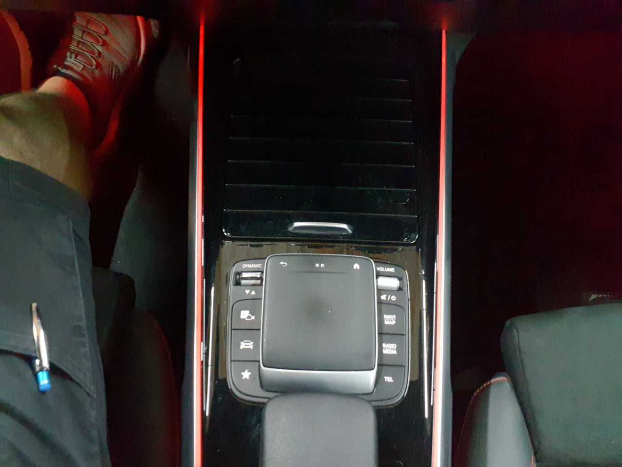 Mercedes-Benz GLB 220 d 4Matic 8G-DCT AMG Line 10