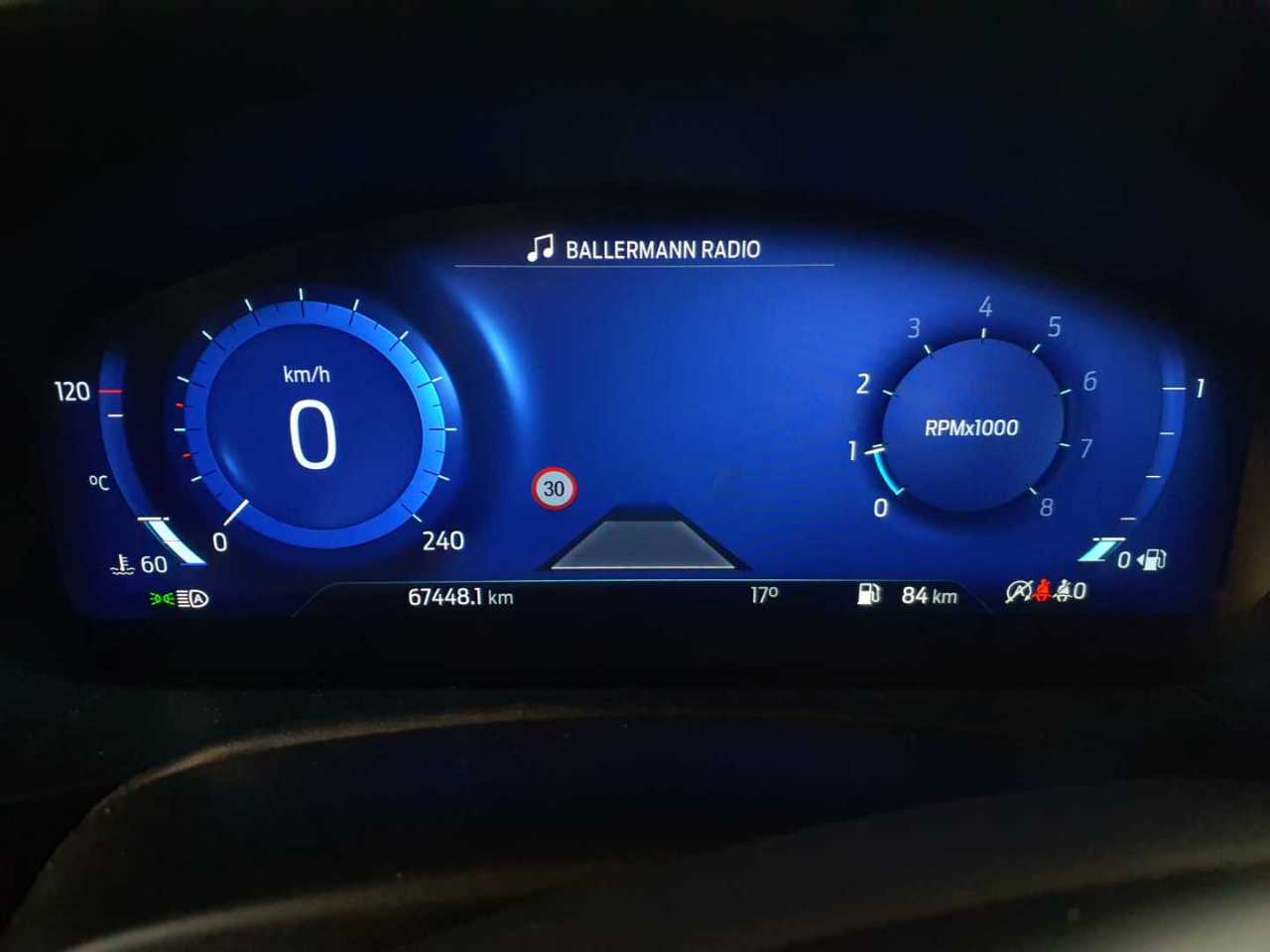 Ford Focus Turnier 1.0 EcoBoost Hybrid ST-LINE X 11