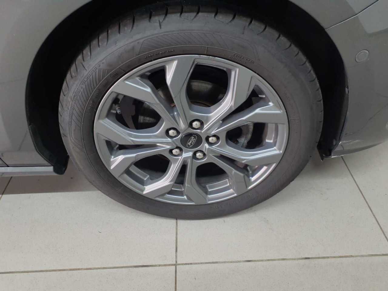 Ford Focus Turnier 1.0 EcoBoost Hybrid ST-LINE X 16
