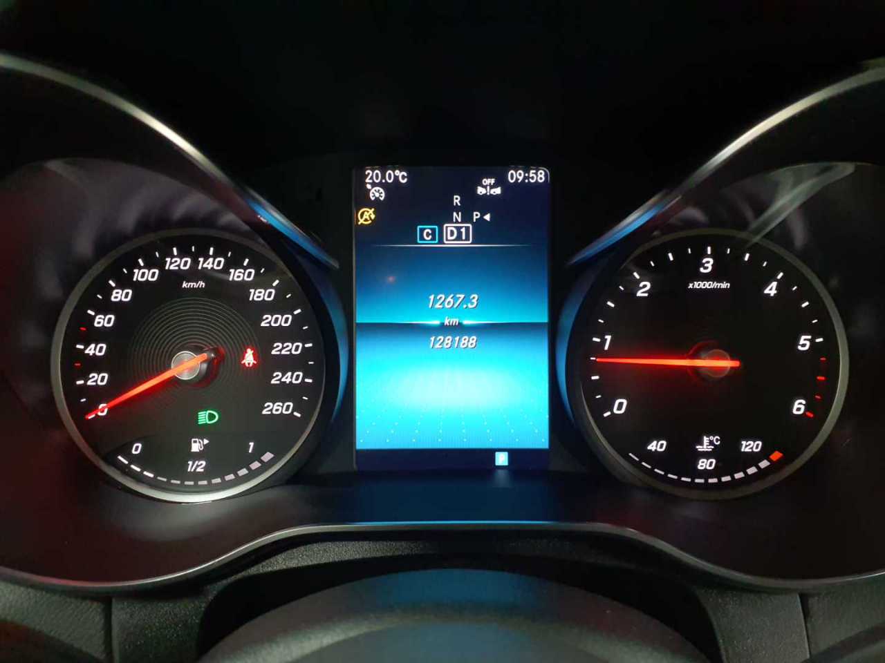 Mercedes-Benz GLC-Coupe 300 d 4Matic 9G-TRONIC AMG Line 11