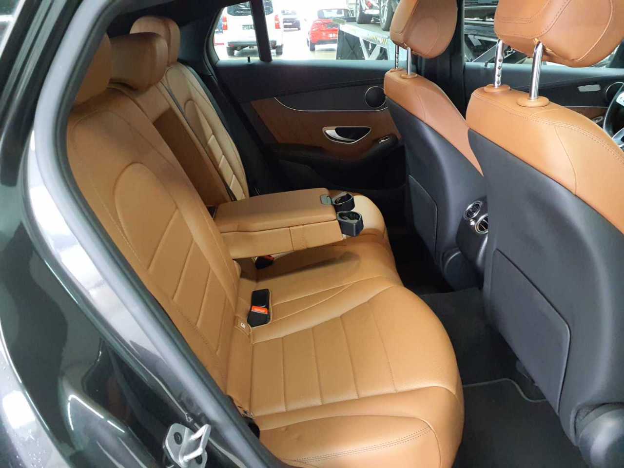 Mercedes-Benz GLC-Coupe 300 d 4Matic 9G-TRONIC AMG Line 13