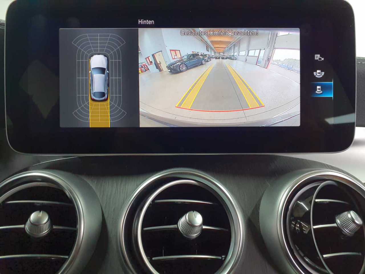 Mercedes-Benz GLC-Coupe 300 d 4Matic 9G-TRONIC AMG Line 16