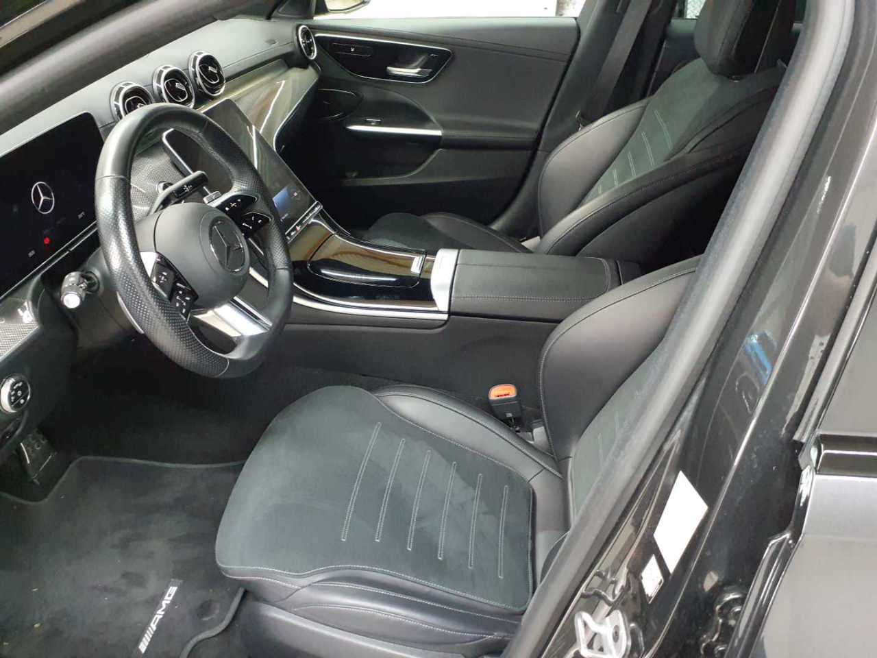 Mercedes-Benz C 220 d 4Matic T 9G-TRONIC AMG Line 7