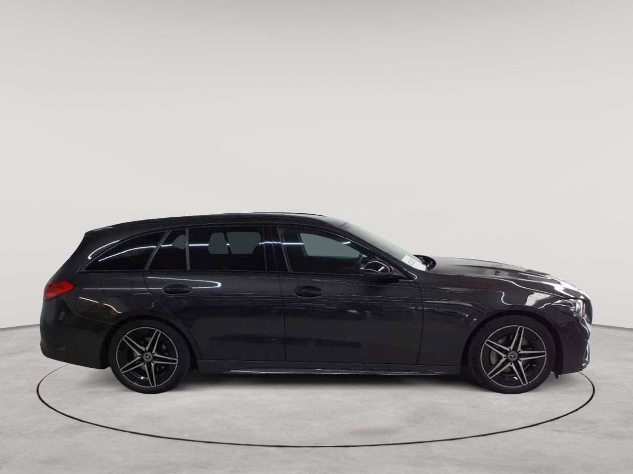 Mercedes-Benz C 220 d 4Matic T 9G-TRONIC AMG Line 3