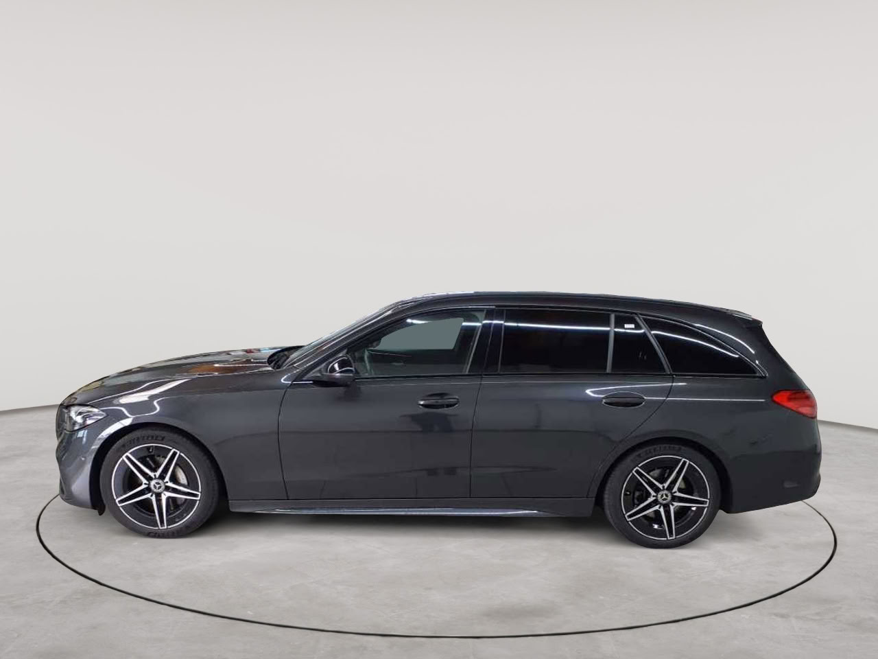 Mercedes-Benz C 220 d 4Matic T 9G-TRONIC AMG Line 6