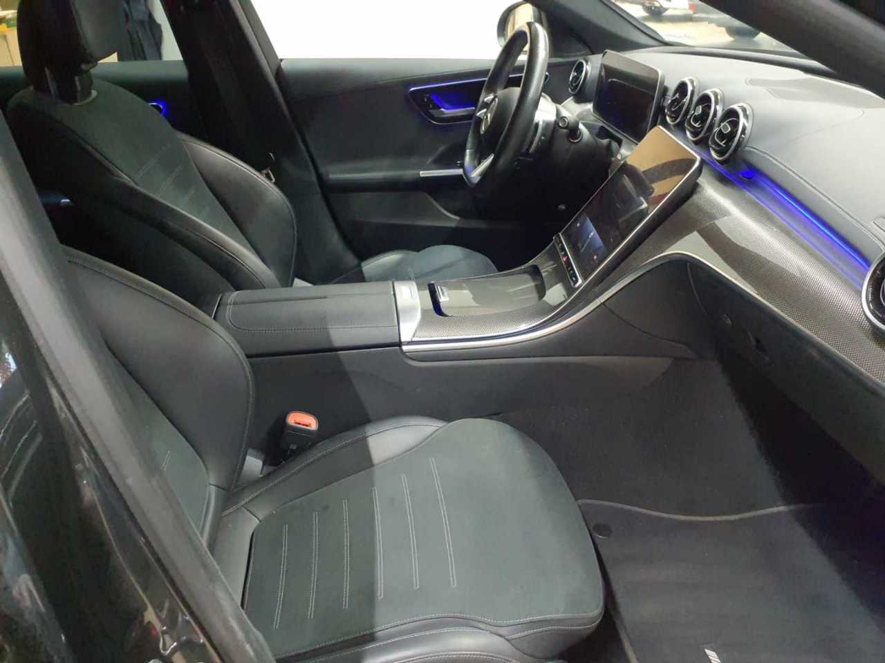 Mercedes-Benz C 300 d T 9G-TRONIC AMG Line 8