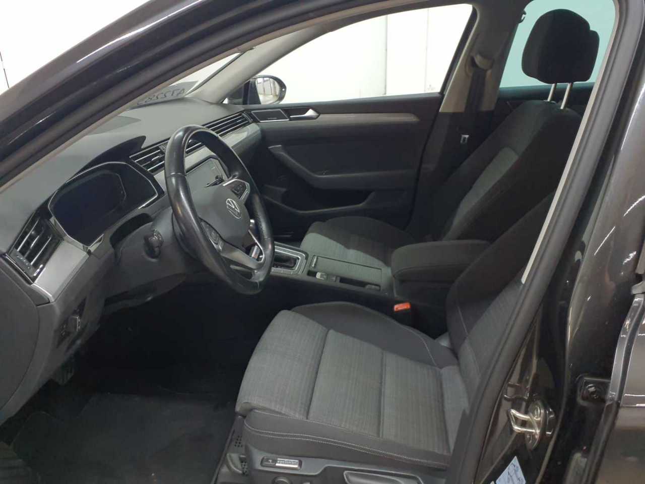 Vw Passat Variant 2.0 TDI SCR DSG 4Motion Business 7
